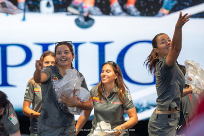 13 10 2024, Barcelona (ESP), Louis Vuitton 37th America's Cup, Final Match, Race Day 2, Puig Women America's Cup Prizegving