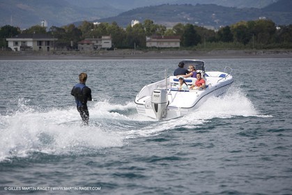 YC9H8884b.JPG