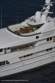 28 07 2007 - St Jean Cap Ferrat - SuperYachts - Motor Yachts - Hampshire