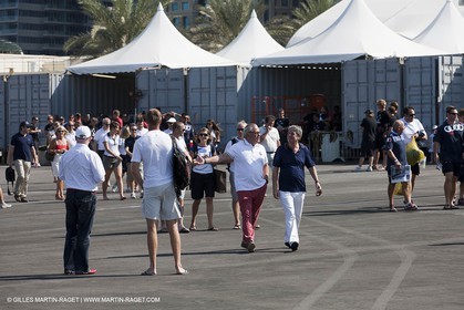 21 11 2010 - Dubai (UAE) - Dubai Louis Vuitton Trophy -  Round 2 - BMW ORACLE Racingg Vs Emirates Team New Zealand