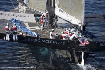 17 11 2008 - San Diego (CA, USA) - America's Cup - BMW ORACLE Racing - 90 ft trimaran sea trials - San Diego