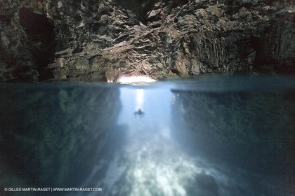 06 05 2009 - Marseille (FRA, 13) - Les Calanques - Morgiou - Le trou du soufleur