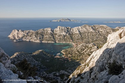 04 04 2009 - Marseille (FRA, 13) - Les Calanques - Calanque de Sormiou vue depuis le Baou Rond