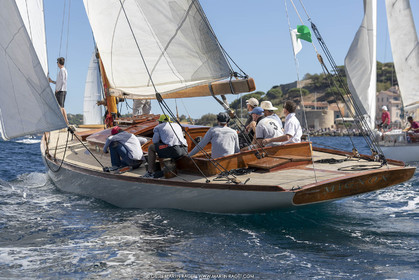 18VSTD4_6916