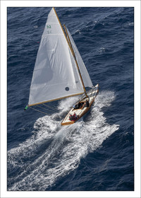 Produit : Tirage photo réalisé par nos soins sur imprimante jet d'encre professionnelle Epson à partir de 8 encres ultrachrome inaltérables (label Digigraphie).Formats au choix : . 30x40 cm. 50x70 cm. 80x120 cm.Choix des papiers :. Papier standard brillant 250 gr., filet noir, marge blanche, tirage non signé. Papier haut de gamme satiné 290 gr. filet noir, marge blanche, tirage vérifié et signé par l'auteur.. Autres supports (canvas, acrylique, dibond) sur demandeConditionnement : tube cylindrique renforcé.Options pour l'expédition : . colissimo + dépôt boîte aux lettres (France uniquement). Colissimo avec signature à réception. Transporteur express (2 jours ouvrés) avec signature à réceptionCliquez sur caddie pour sélectionner votre formule et démarrer la procédure de commande en ligne