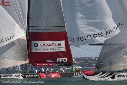 08 02 2009 - Auckland (NZL) - Louis Vuitton Pacific Series - Racing Day9 - Round Robin 2 - BMW ORACLE Racing vs Alinghi