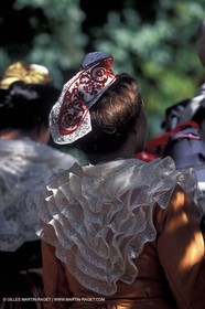 Arlésiennes en costume