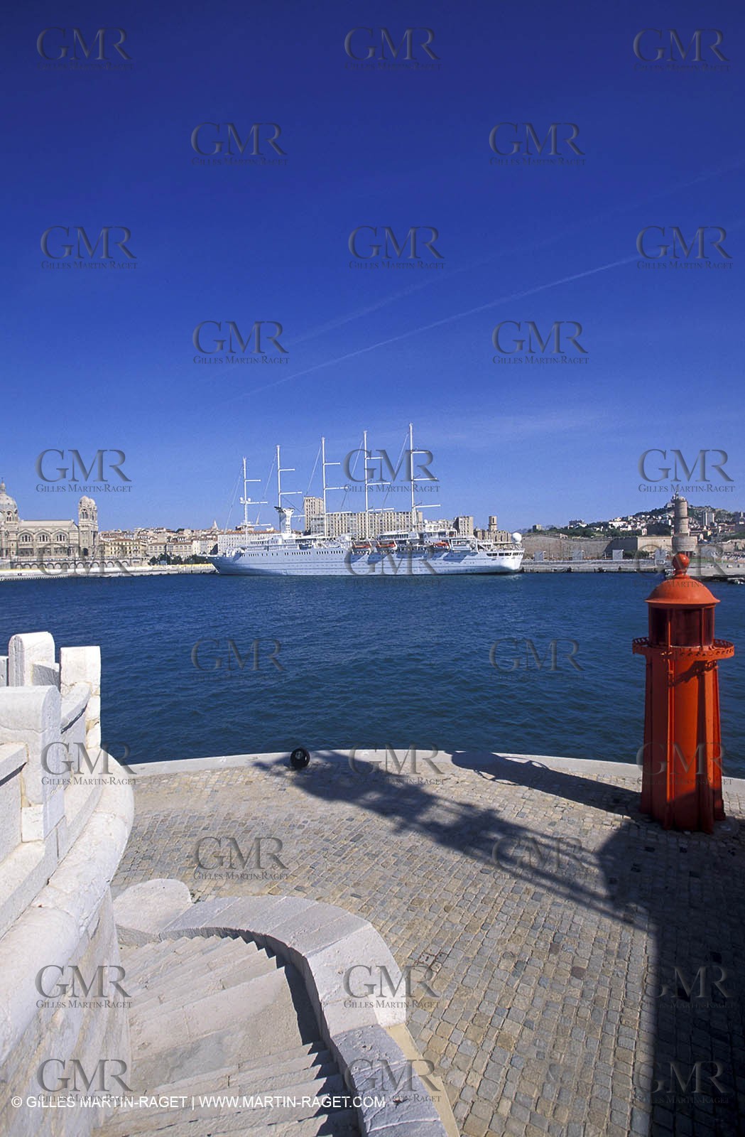 Marseille - Cruising ships