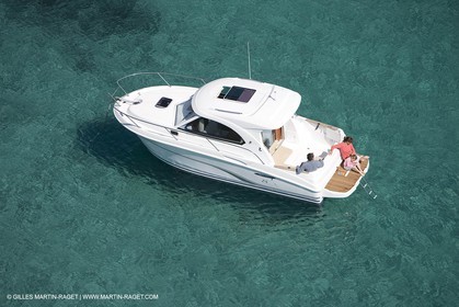 16 04 2008 - Porquerolles (Fra, 83) - Beneteau - Antares 8