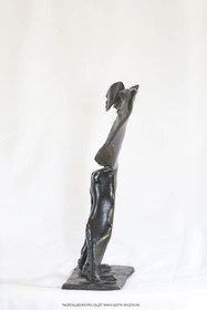 06 03 2016, Marseille, (FRA,13), Oeuvre de Germaine Richier, Homme de la nuit n°1 1954, Bronze patiné foncé, Numéroté 8 8, Fondeur L. Thinot, Paris, 27,5 x 20,4 x 9 cm, Collection particulière