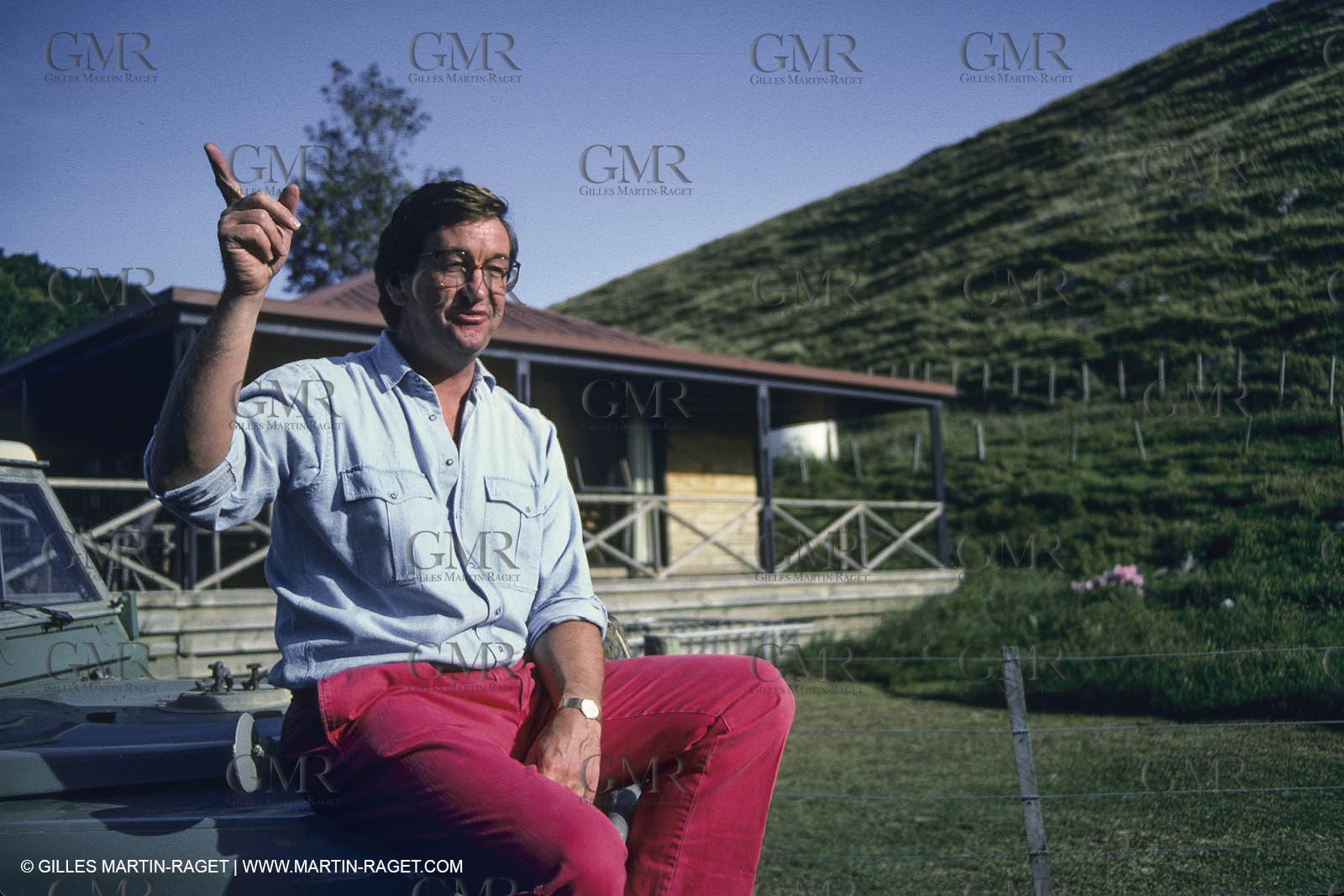 Sailing, People, sailors,owners, skippers, crew, designers, boatbuilders, celebrities (check keywords)