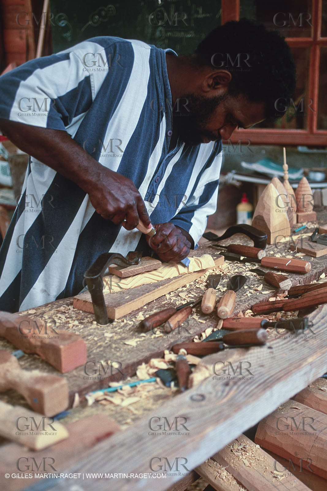 Destinations - South Pacific Ocean - New Caledonia - Pines Island