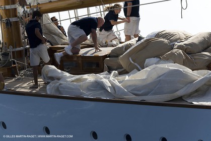 01 10 2006 - Saint Tropez (Fr) - Voiles de Saint Tropez 2006 - Arrivée de la Coupe du Yacht Club de France