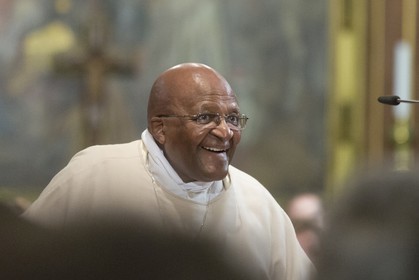 13 11 2014, Capetown (ZAF), Volvo Ocean Race 2014-15, Team Alvimedica attends the service of Archbishop Emeritus, Nobel Peace Prize winner Desmond Tutu at Saint George's Cathedral in Cape Town.