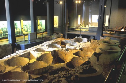 Vestiges du port grec