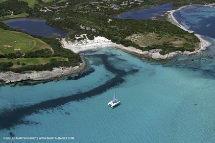 Cruising multihull sailing
