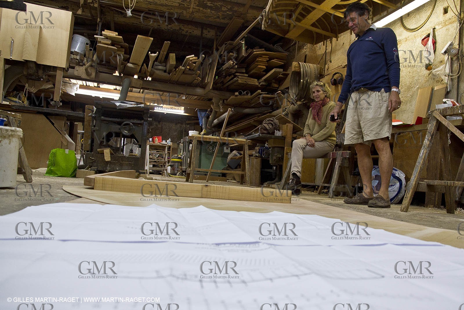 5 11 2011 - Marseille (FRA,13) - Alcyon - construction - Marc and edith Frilet meet Daniel Scotto in his workshop