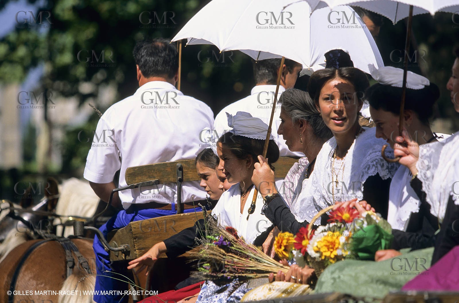 Saint Rémy de Provence (FRA,13) - Careto ramado (charrette fleurie)