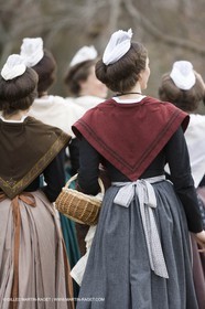 24 02 2007 - Saintes Maries of the Sea (FRA, 13) - Queen of Arles and her assistants in Camargue