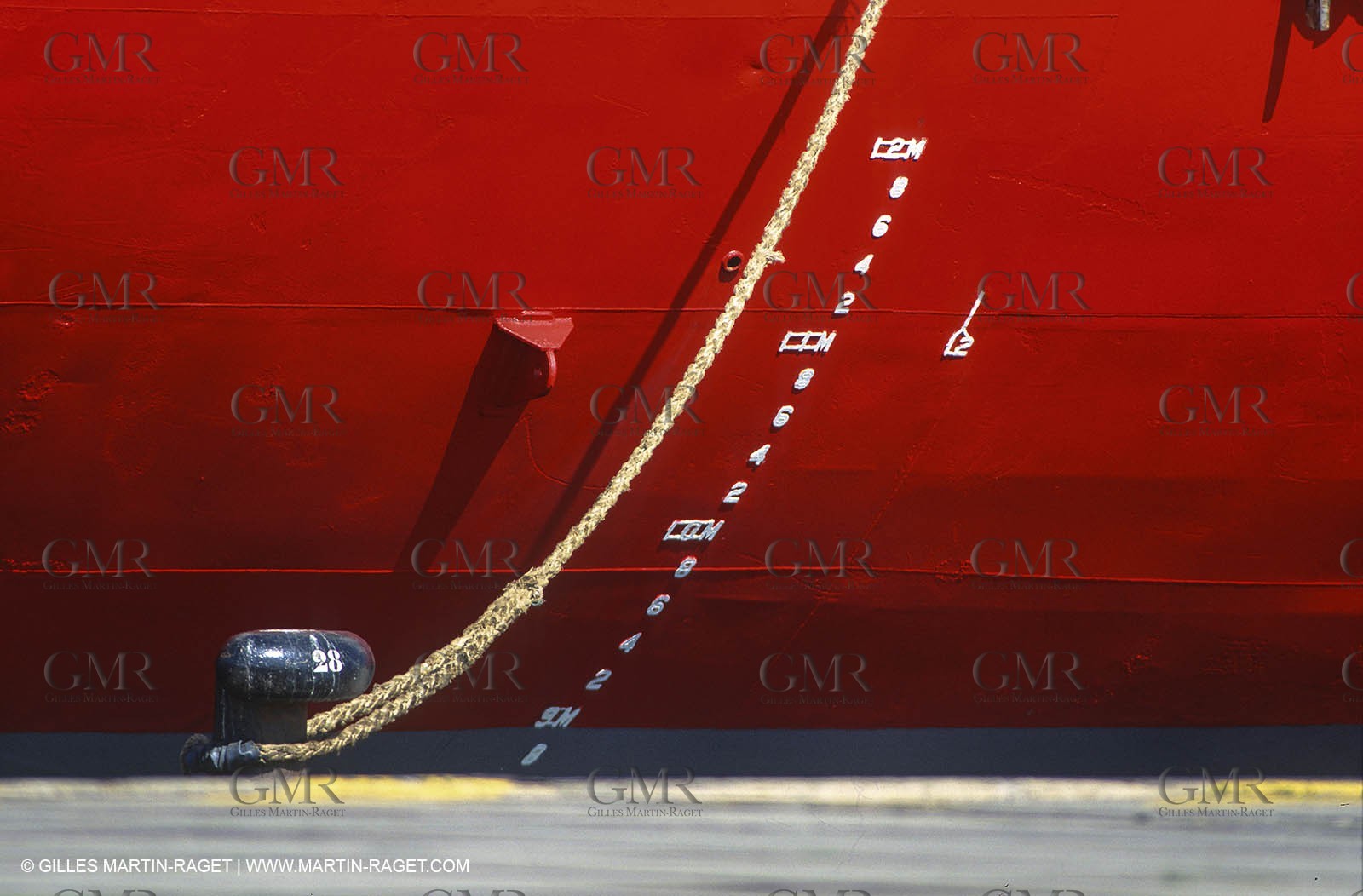 Monde maritime, opérations porturaires, ports, manoeuvres, marine world, harbour operations, maritime shipping,