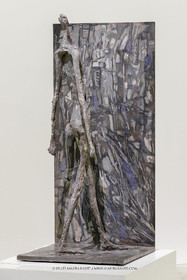 02 05 2023, Paris (FRA), oeuvre de Germaine Richier, Exposition Centre Pompidou 2023, La Ville, oeuvre en collaboration avec Maria Helena Viera da Silva 1952, Pièce unique, Plomb et huile sur plomb, 135,5 x 62,5 x 62,7 cm, Collectionb particulière