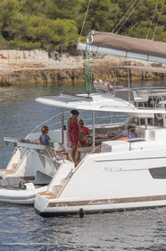 12 09 2016, Cannes (FRA,06), Chantier Fountaine-Pajot, Helia 44