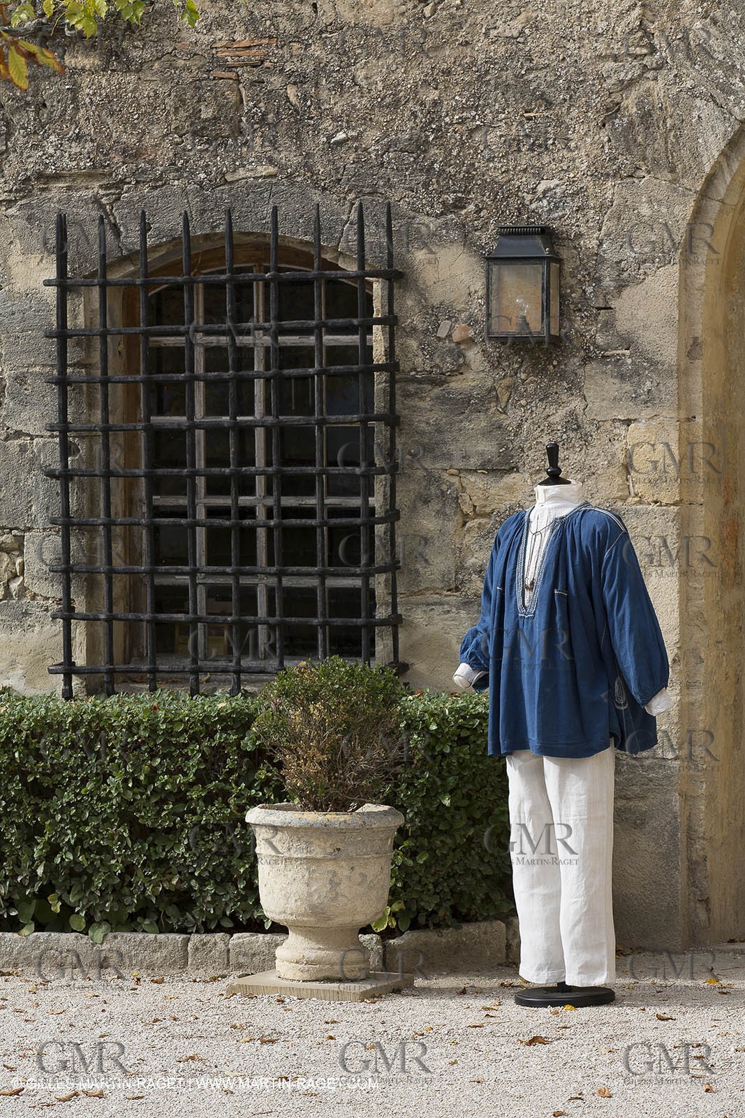 31 10 2013 - Ansouis (FRA,84) - Ansouis castle - Costumes of the exhibit Men costumes