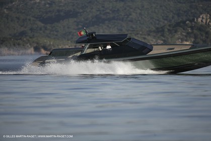 16 07 2007 - Portisco (Italie, Sardaigne) - Wally Power 47 millesime 2007