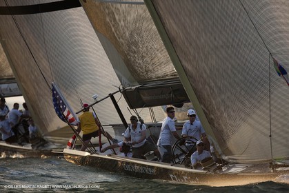 14 11 2010 - Dubai (UAE) - Dubai Louis Vuitton Trophy -  BMW ORACLE Racing - Race Day 1 - Vs All 4 one