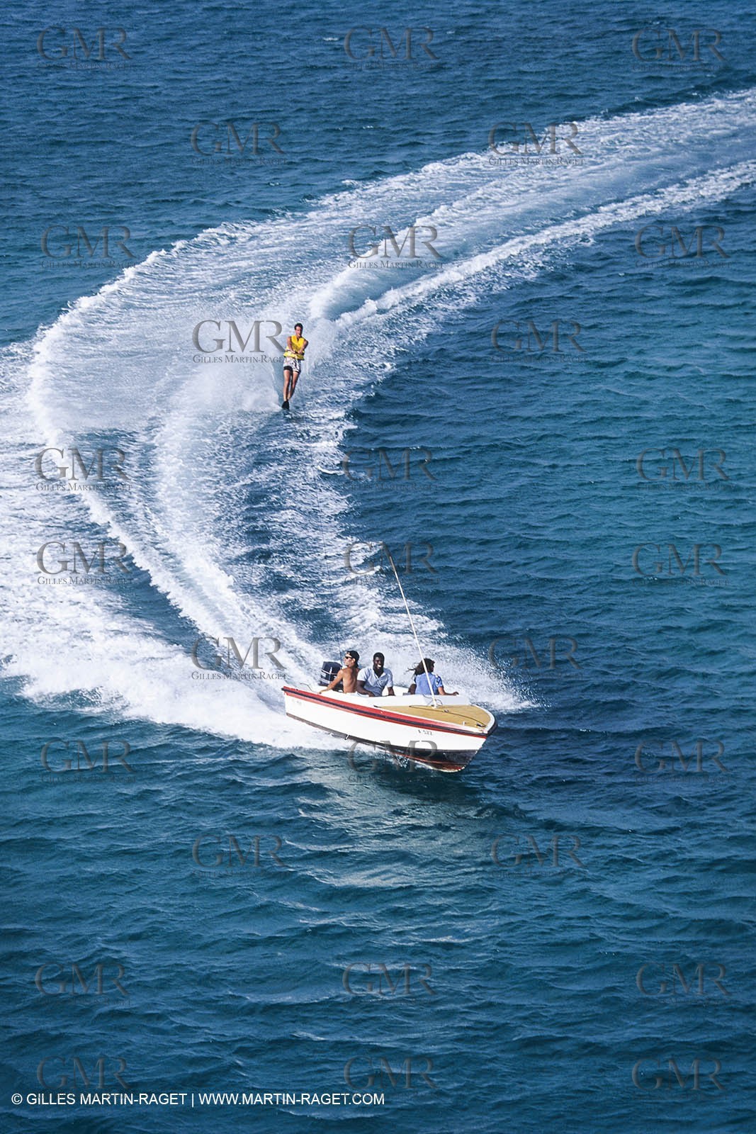 Watersports, waterskiing, ski nautique, wakeboarding,