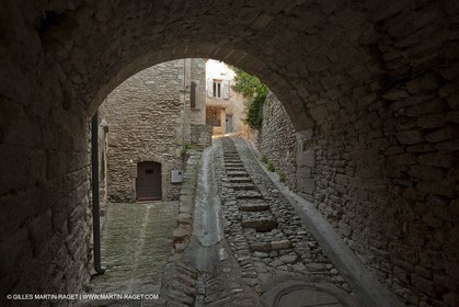 10 06 2012 - Gordes (FRA, 84)