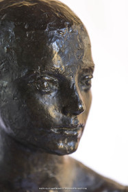 06 03 2016, Saint-Etienne du Grès (FRA,13), Oeuvre de Germaine Richier, Loretto I 1934, Bronze patiné foncé, Numéroté 4 6, fondeur Susse, Paris, 160 x 52 x 35 cm, Collection particulière
