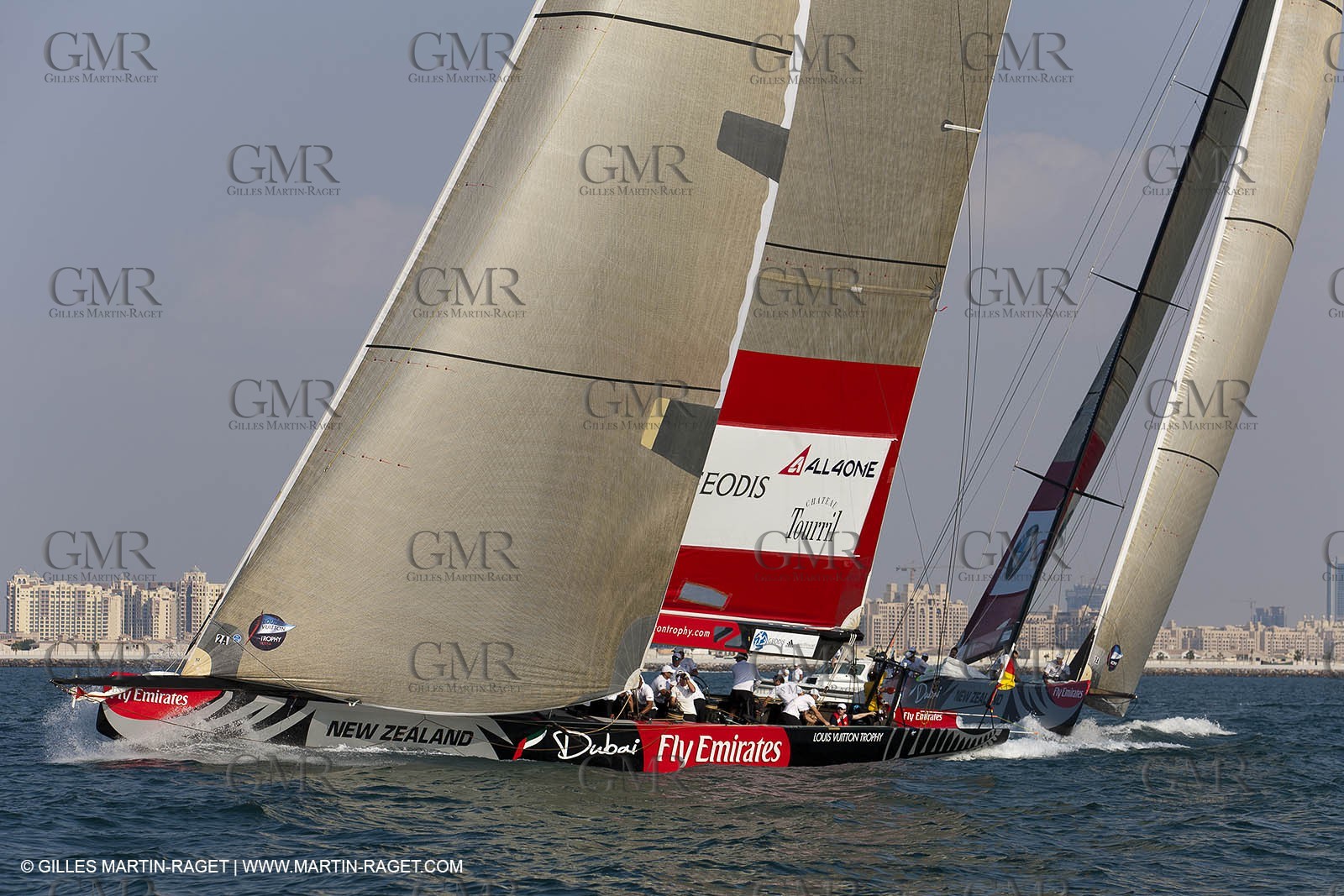 21 11 2010 - Dubai (UAE) - Dubai Louis Vuitton Trophy -  Round 2 - BMW ORACLE Racing