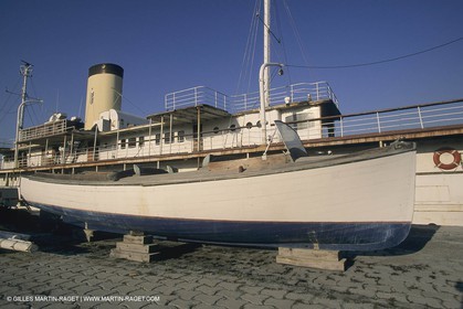 Classic Yachts, Classic Motor yachts, Delphine
