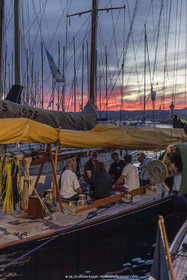 25 09 2022, Saint-Tropez (FRA,83), Voiles de Saint-Tropez 2022, ouverture du village, inscriptions et entraînements