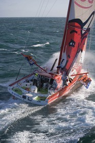 17 10 2007 - Chrebourg (FRA, 35) - IMOCA monohulls- Transat Jacques Vabre - Groupe Bel (Kito de Pavant - Sébastien Col) - qualification delivery Port Camargue-Le Havre