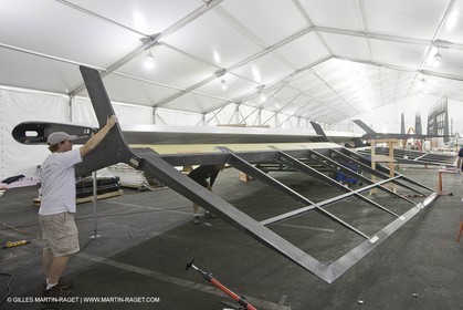 13 10 2009 - San Diego (USA, CA) - 33rd America's Cup - BMW ORACLE Racing - BOR 90 modifications