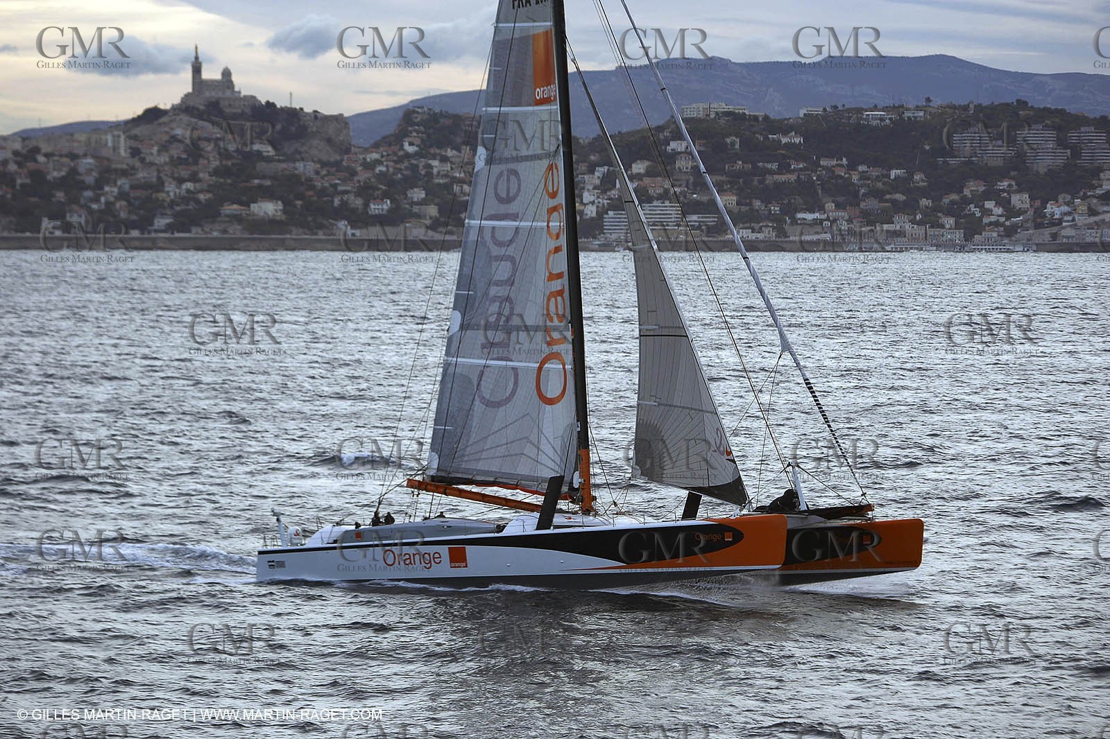 Orange II - 2004 Mediterranée Record - Start off Marseilles
