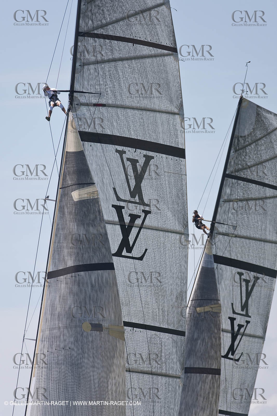 23 01 2009 - Auckland (NZL) -  Louis Vuitton Pacific Series - BMW ORACLE Racing-Tuning up onboard Emirates Team New Zealand yacht