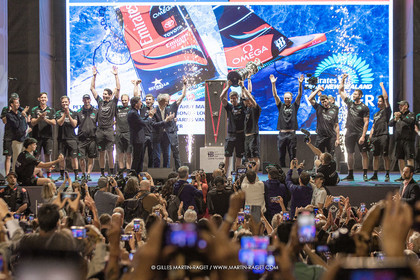 19 10 2024, Barcelona (ESP), Louis Vuitton 37th America's Cup, Final Match, Race Day 6 , Prizegiving