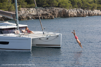 12 09 2016, Cannes (FRA,06), Chantier Fountaine-Pajot, Helia 44