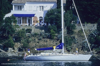 sailing, cruising, monohull at the mooring