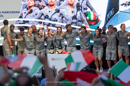 13 10 2024, Barcelona (ESP), Louis Vuitton 37th America's Cup, Final Match, Race Day 2, Puig Women America's Cup Prizegving