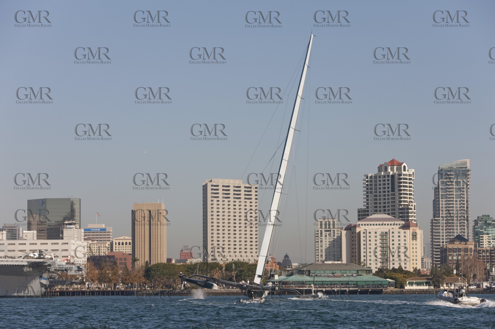 19 11 2009 - San Diego (USA, CA) - 33rd America's Cup - BMW ORACLE Racing - Wing trials, Day 6
