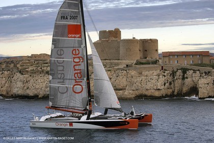 Orange II - Record Mediterranée 2004 - Départ devant Marseille