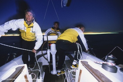 Voile, croisière, personnages