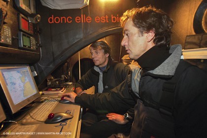 Orange II - Jules Verne Trophy - Training off Lorient - Bruno Peyron + Roger Nilson