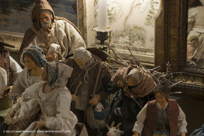 27 01 2018; L'isle sur Sorgue (FRA; 84); Les antiquaires; Crèche et santons de Jean-Jacques Bourgeois