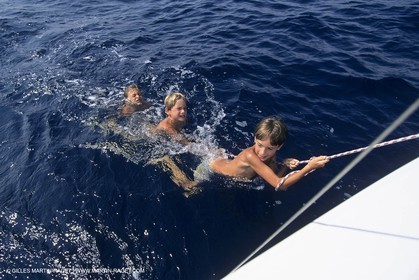 Sailing, cruising, children onboard