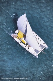 Multicoque sous voile
